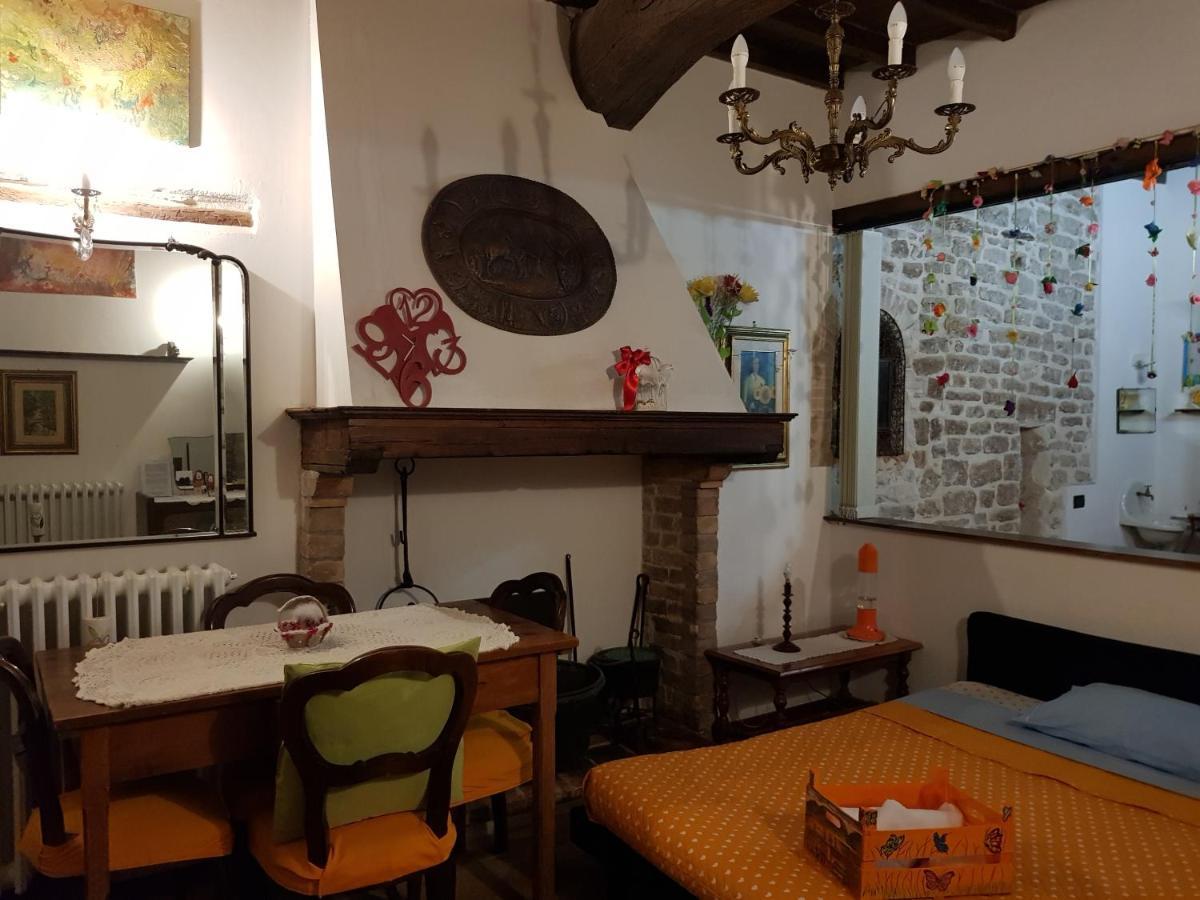 Non Ditelo Al Duca - Lo Spagna Spoleto Exterior foto