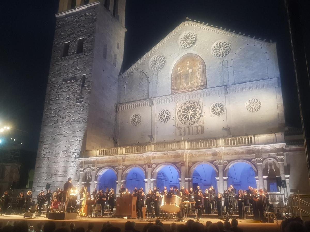 Non Ditelo Al Duca - Lo Spagna Spoleto Exterior foto